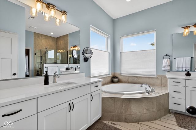 10941 Towpath Court, Fortville, IN 46040