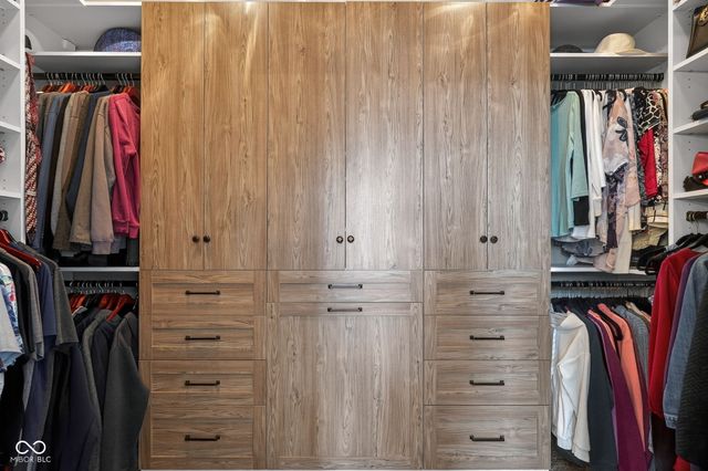 10941 Towpath Court, Fortville, IN 46040