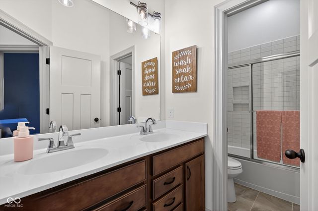 10941 Towpath Court, Fortville, IN 46040