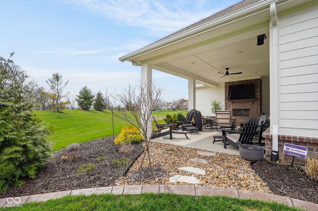 10941 Towpath Court, Fortville, IN 46040
