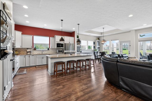 10941 Towpath Court, Fortville, IN 46040