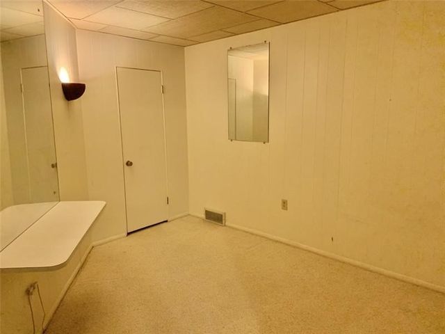 1100 Grand Ave, Brighton Heights, PA 15212