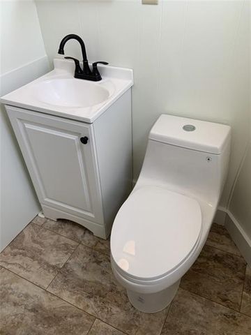 1100 Grand Ave, Brighton Heights, PA 15212