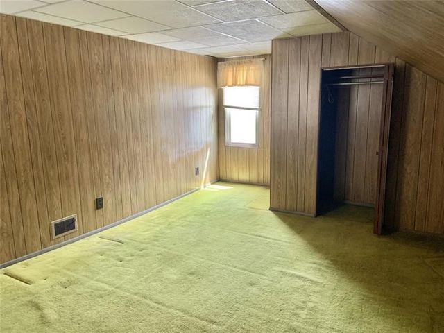 1100 Grand Ave, Brighton Heights, PA 15212