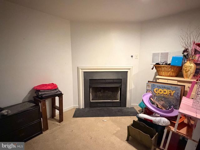 25 ISLAND BREEZE CT, Stafford Twp, NJ 08050