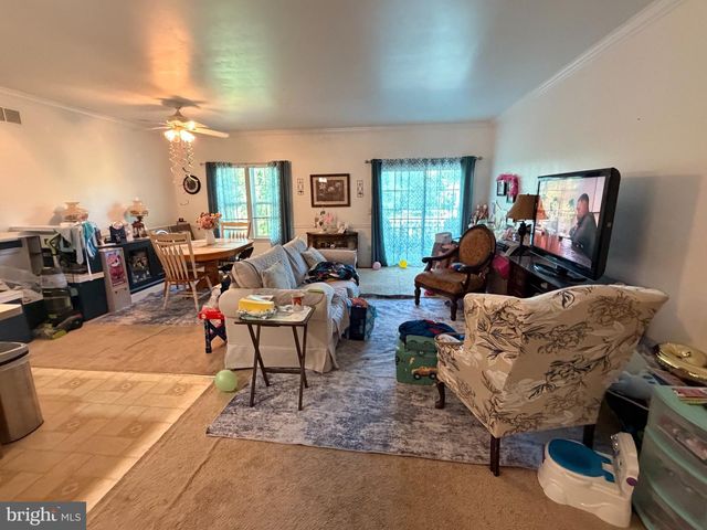 25 ISLAND BREEZE CT, Stafford Twp, NJ 08050