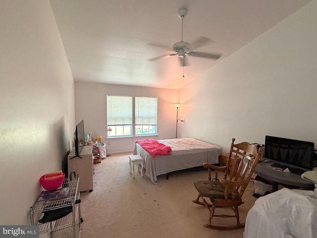 25 ISLAND BREEZE CT, Stafford Twp, NJ 08050