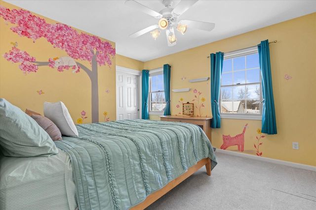 227 Shore CIRCLE, Oconomowoc, WI 53066