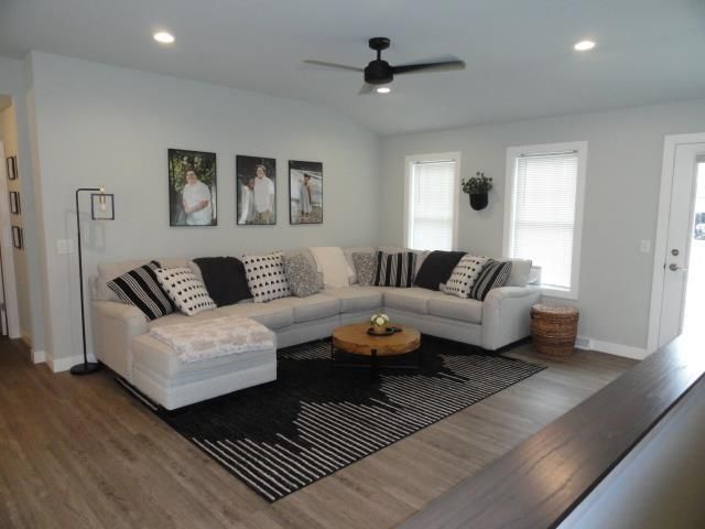 525 Eagle Ridge Ln, Portage, WI 53901