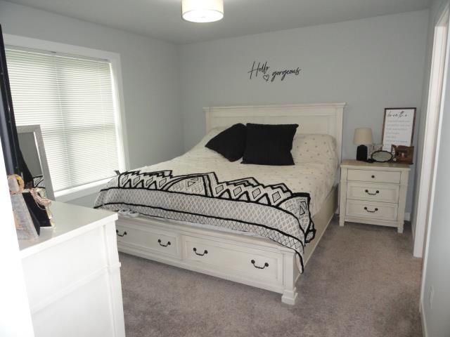 525 Eagle Ridge Ln, Portage, WI 53901
