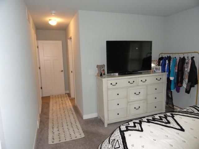 525 Eagle Ridge Ln, Portage, WI 53901