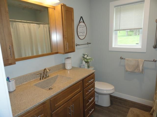 525 Eagle Ridge Ln, Portage, WI 53901