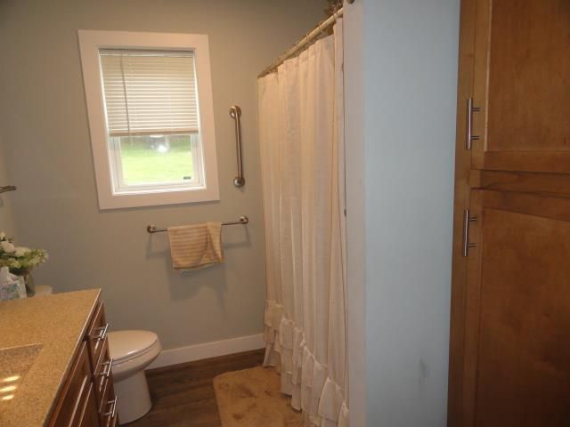 525 Eagle Ridge Ln, Portage, WI 53901