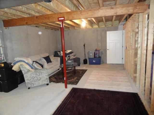 525 Eagle Ridge Ln, Portage, WI 53901