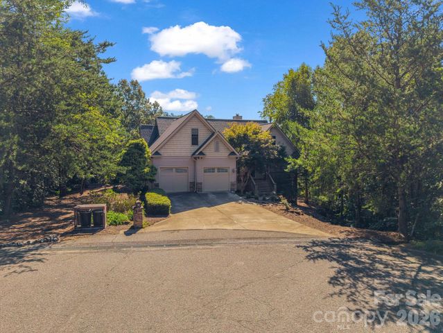 224 Highland Heights, Lake Lure, NC 28746