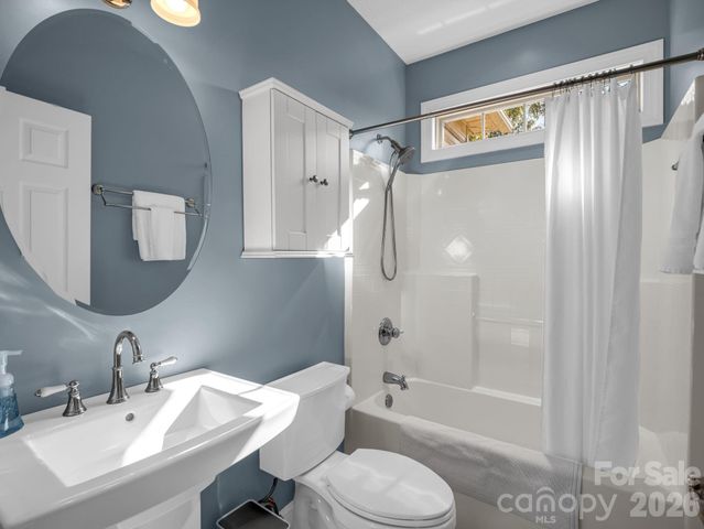 224 Highland Heights, Lake Lure, NC 28746