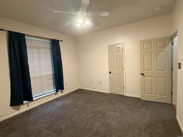 2102 Jonathan Lane, Searcy, AR 72143