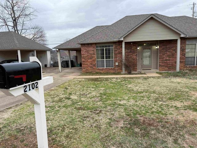 2102 Jonathan Lane, Searcy, AR 72143