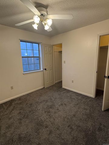 2102 Jonathan Lane, Searcy, AR 72143