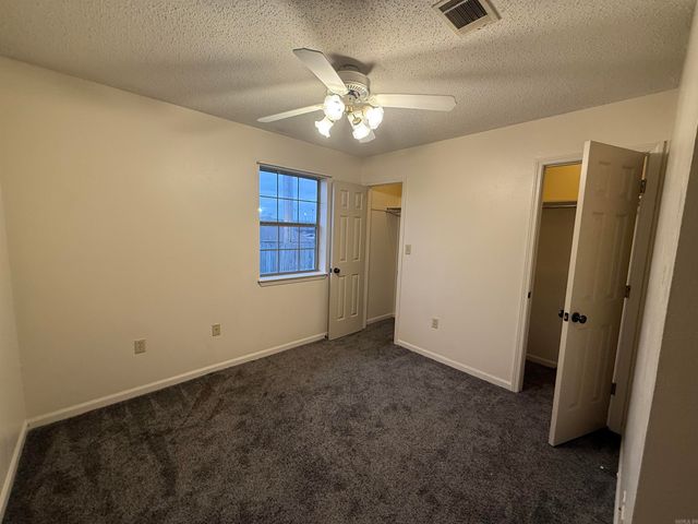 2102 Jonathan Lane, Searcy, AR 72143