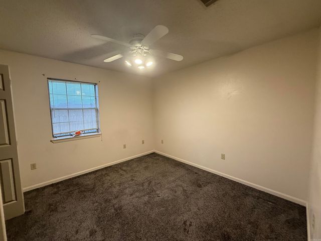 2102 Jonathan Lane, Searcy, AR 72143