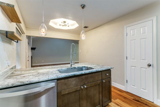 3019 Panhandle Drive, Grapevine, TX 76051