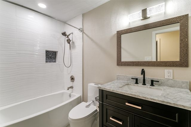 3019 Panhandle Drive, Grapevine, TX 76051