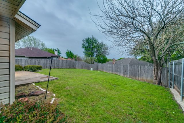 3019 Panhandle Drive, Grapevine, TX 76051