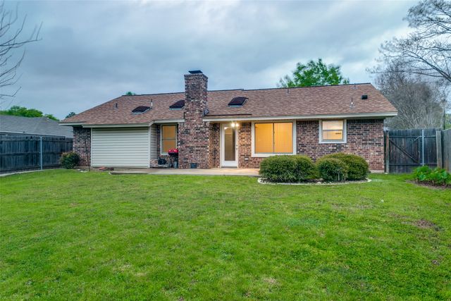 3019 Panhandle Drive, Grapevine, TX 76051