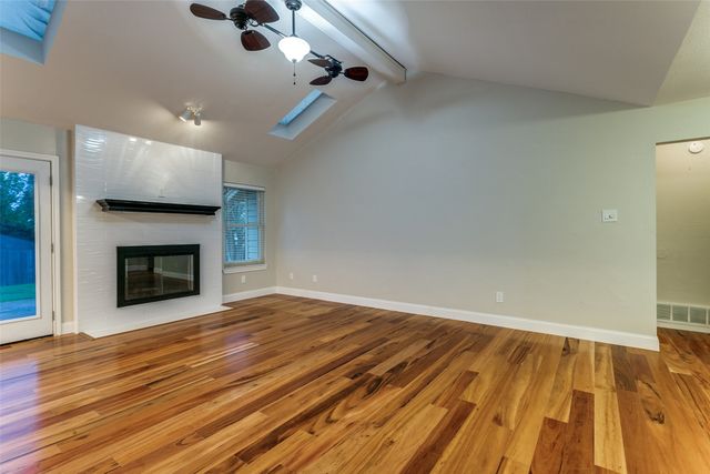 3019 Panhandle Drive, Grapevine, TX 76051