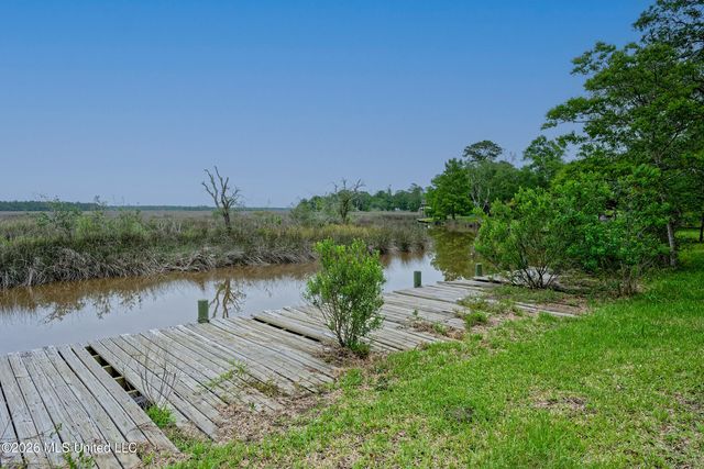 5190 Mcclellen Drive, Pass Christian, MS 39571
