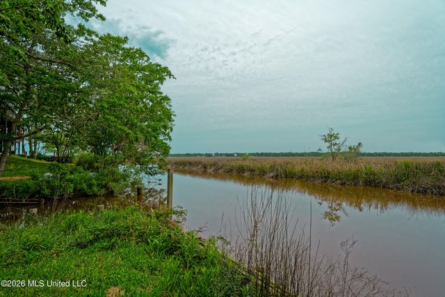 5190 Mcclellen Drive, Pass Christian, MS 39571