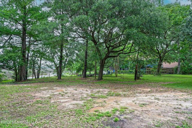 5190 Mcclellen Drive, Pass Christian, MS 39571