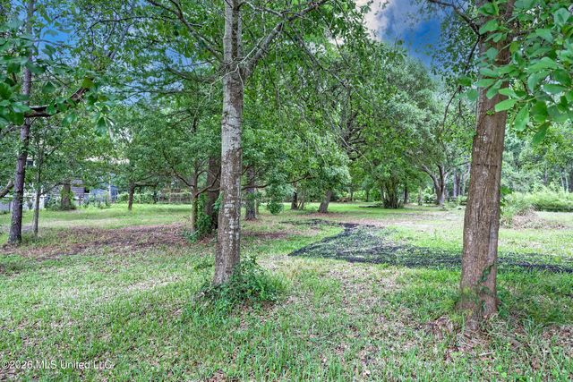 5190 Mcclellen Drive, Pass Christian, MS 39571