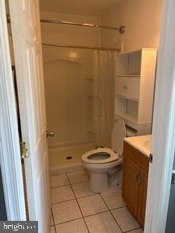20 INWOOD RD, Levittown, PA 19057