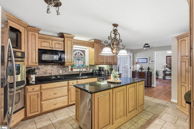 130 Cannon Lane, Easley, SC 29640