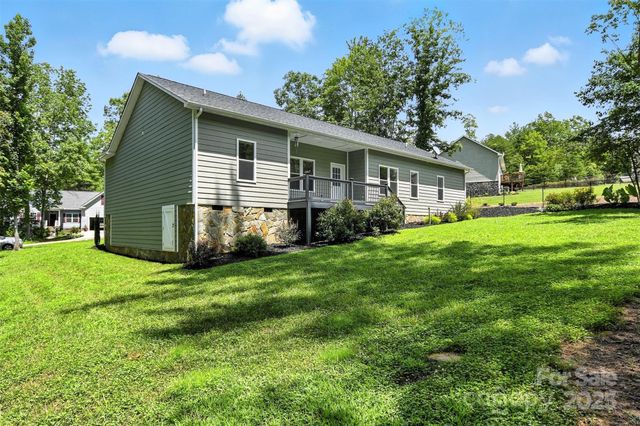 1739 Plantation Loop, Morganton, NC 28655