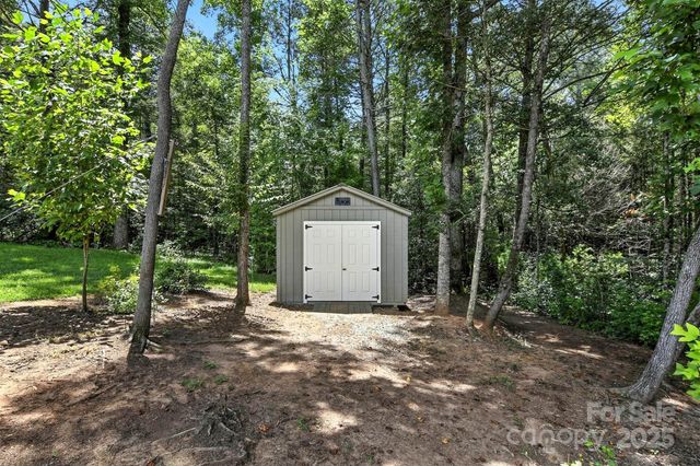 1739 Plantation Loop, Morganton, NC 28655