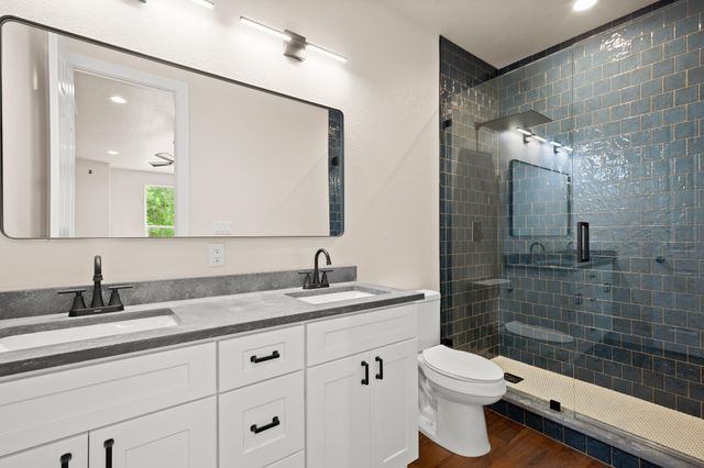 147 Kahana LN, Bastrop, TX 78602