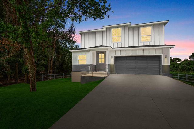 147 Kahana LN, Bastrop, TX 78602