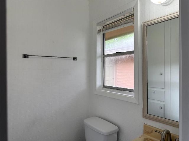 115 E Broadway Ave, Portland, TX 78374