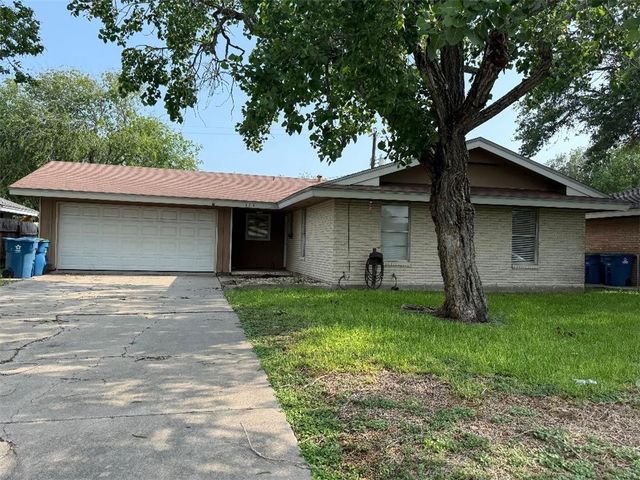115 E Broadway Ave, Portland, TX 78374
