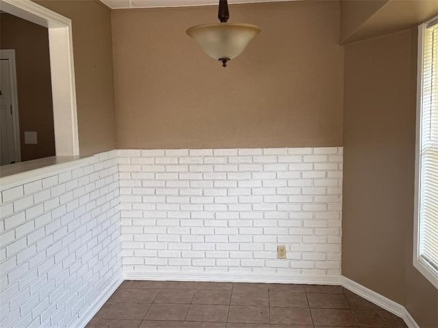 115 E Broadway Ave, Portland, TX 78374