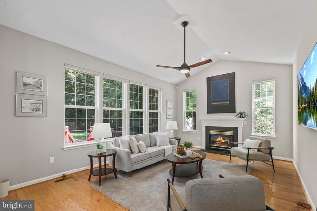 6290 HAPPY CREEK RD, Manassas, VA 20112