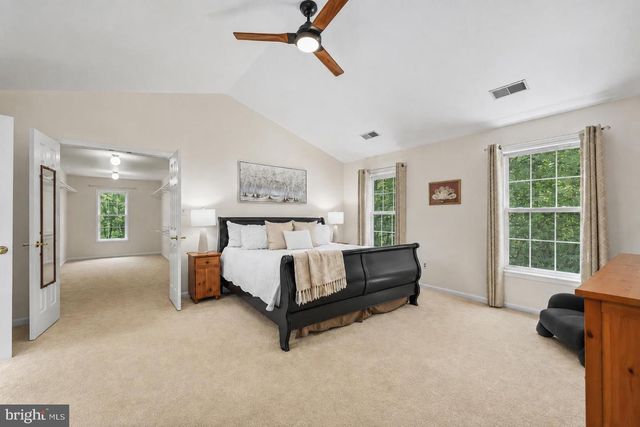 6290 HAPPY CREEK RD, Manassas, VA 20112