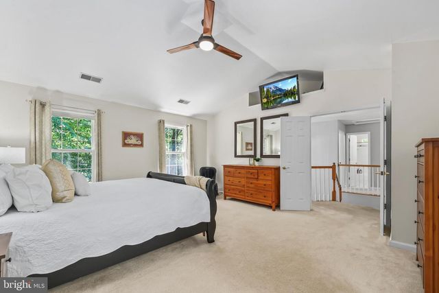 6290 HAPPY CREEK RD, Manassas, VA 20112