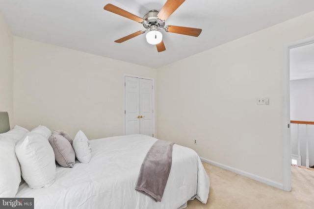6290 HAPPY CREEK RD, Manassas, VA 20112