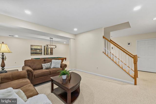 6290 HAPPY CREEK RD, Manassas, VA 20112
