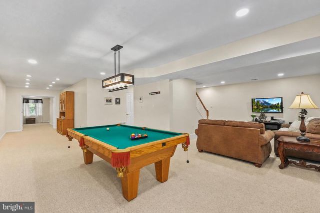 6290 HAPPY CREEK RD, Manassas, VA 20112