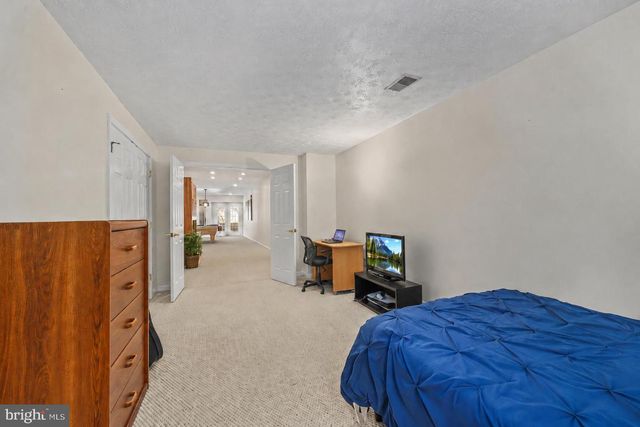 6290 HAPPY CREEK RD, Manassas, VA 20112